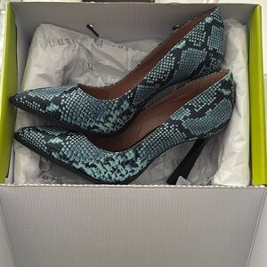 Gianni Bini Truby Heels (Teal Snakeskin)